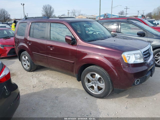 Salvage Honda Pilot Image