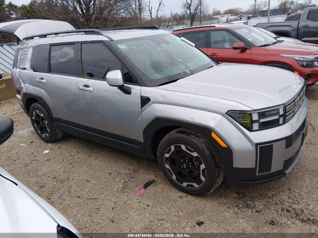 Salvage Hyundai SANTA FE Image