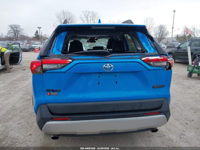 Toyota RAV4 Adventure