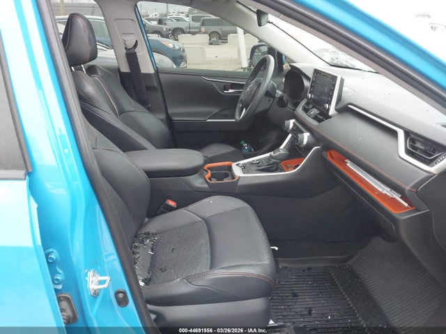 Toyota RAV4 Adventure