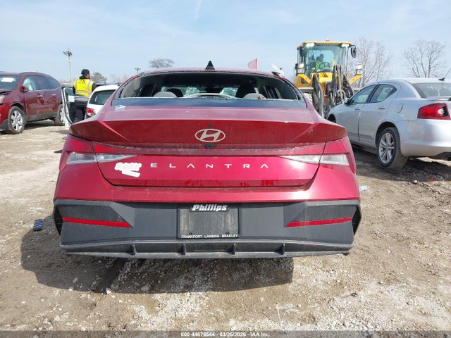 Hyundai ELANTRA Sel
