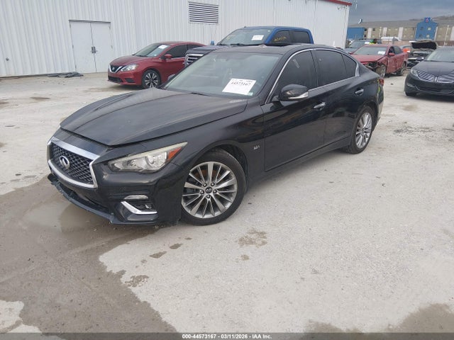 INFINITI Q50 3.0t Luxe