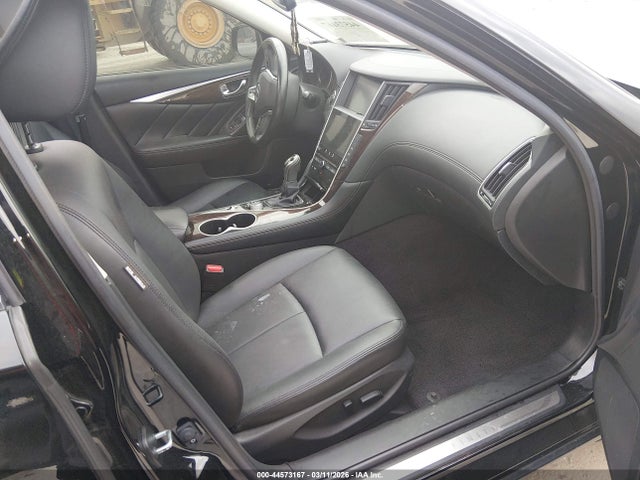INFINITI Q50 3.0t Luxe