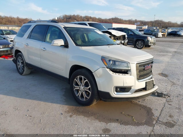 Salvage GMC Acadia Image