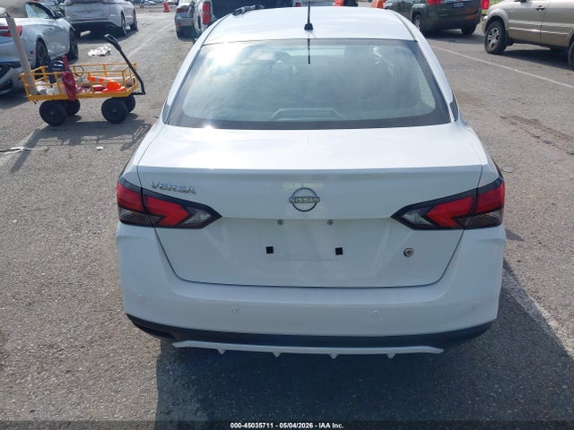 Nissan Versa 1.6 S