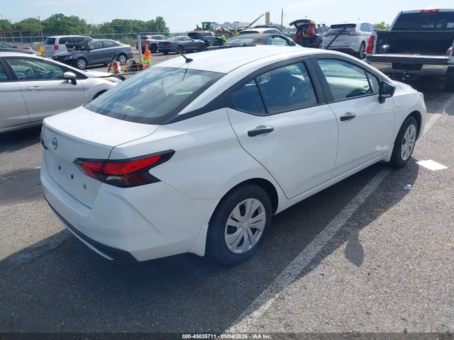 Nissan Versa 1.6 S