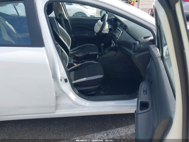 Nissan Versa 1.6 S