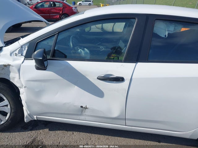 Nissan Versa 1.6 S