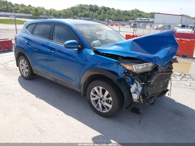 Salvage Hyundai TUCSON Image