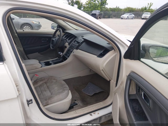 Ford Taurus Se