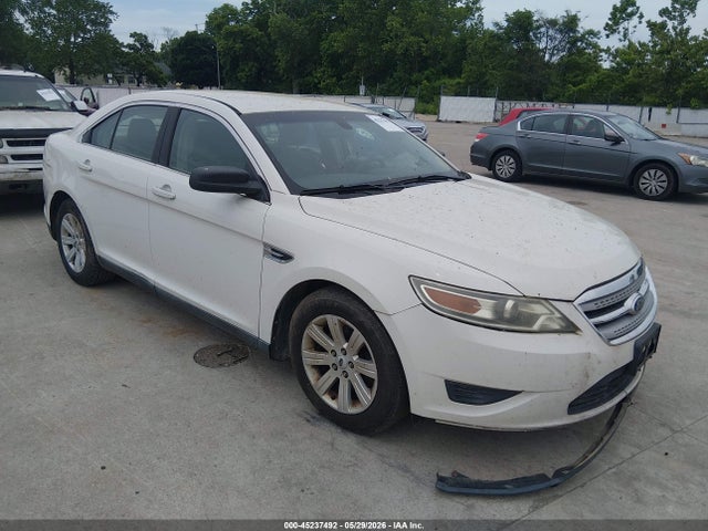 Salvage Ford Taurus Image