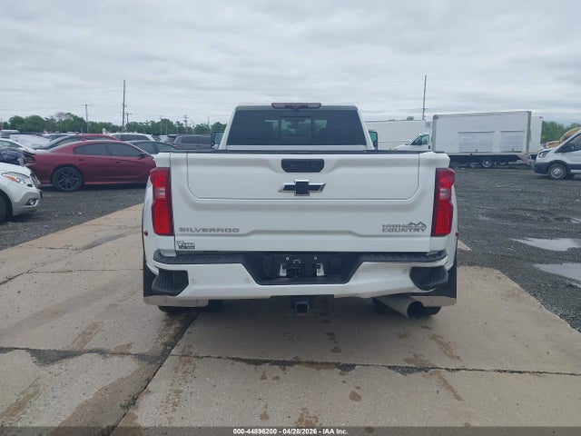 Chevrolet Silverado 3500 4wd  Long Bed High Country