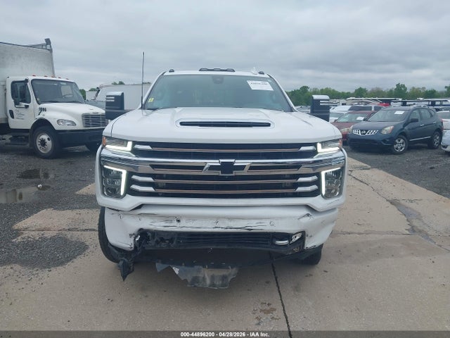 Chevrolet Silverado 3500 4wd  Long Bed High Country