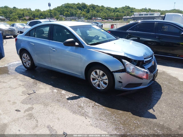 Salvage Chevrolet Cruze Image