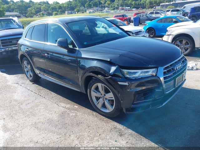 Salvage Audi Q5 Image