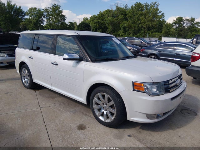Salvage Ford Flex Image