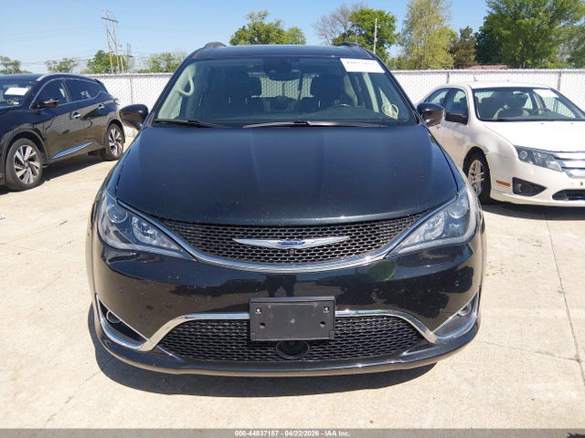 Chrysler Pacifica Touring L Plus