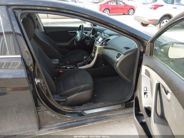 Hyundai ELANTRA Se