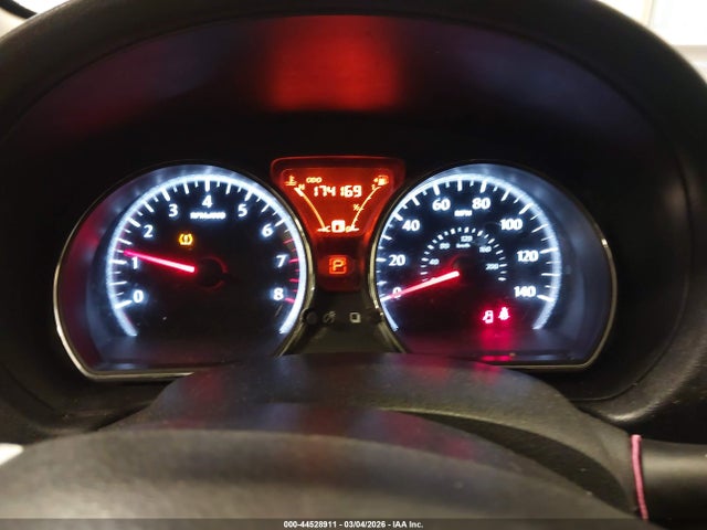 Nissan Versa Sv