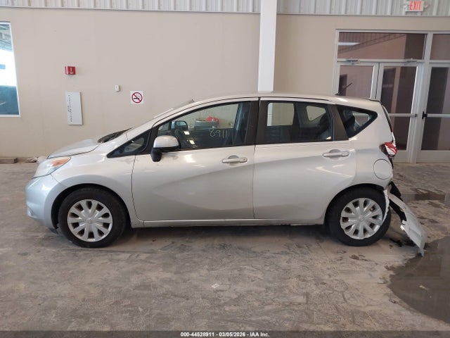 Nissan Versa Sv