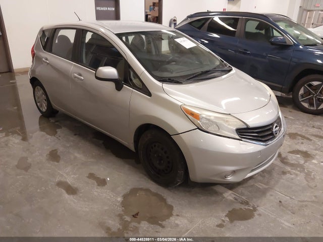 Salvage Nissan Versa Image
