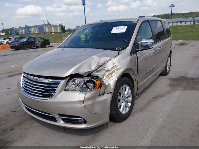 Chrysler Town & Country Limited Platinum