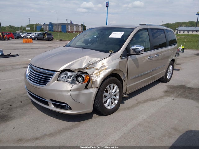 Chrysler Town & Country Limited Platinum
