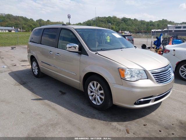 Salvage Chrysler Town & Country Image