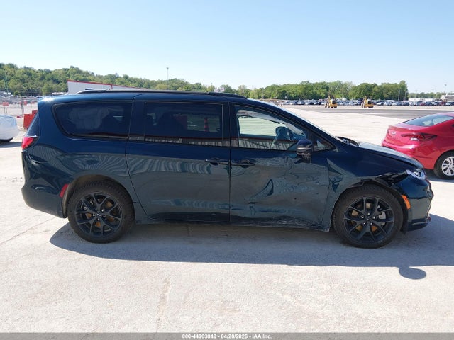 Chrysler Pacifica Limited Awd