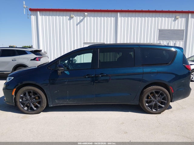 Chrysler Pacifica Limited Awd