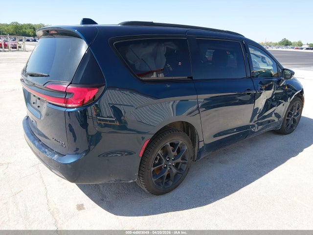 Chrysler Pacifica Limited Awd