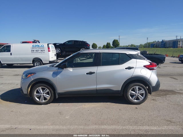 Nissan Kicks S Xtronic Cvt