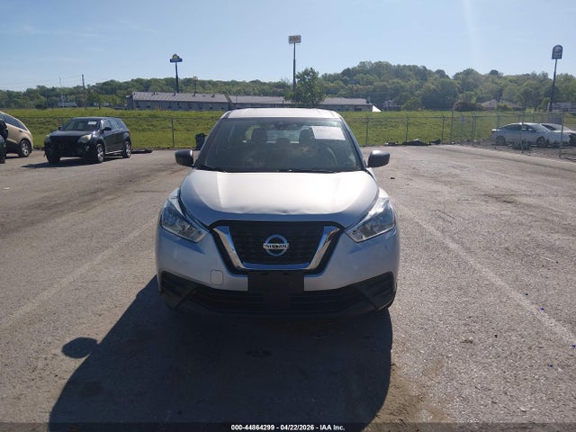 Nissan Kicks S Xtronic Cvt