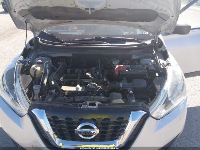 Nissan Kicks S Xtronic Cvt