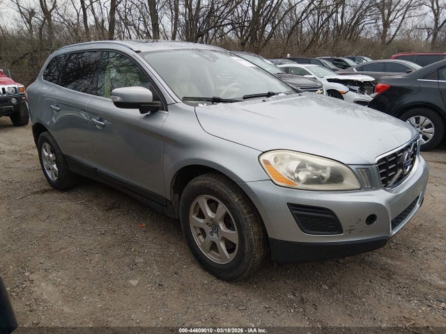 Salvage Volvo XC60 Image