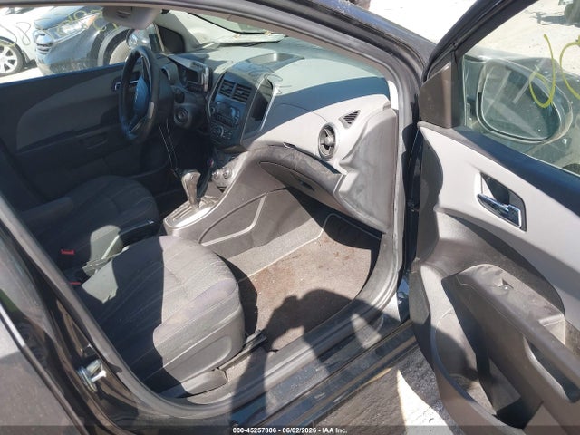 Chevrolet Sonic Lt Auto