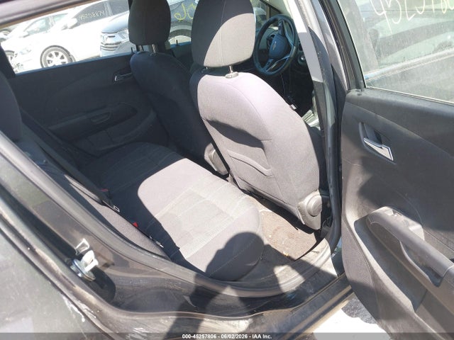 Chevrolet Sonic Lt Auto