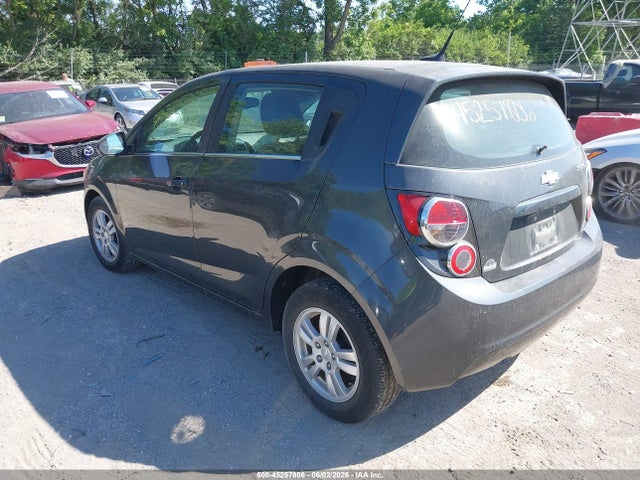 Chevrolet Sonic Lt Auto
