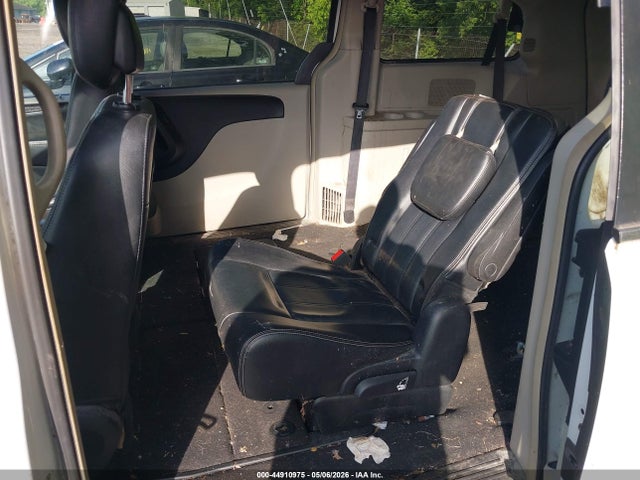 Chrysler Town & Country Touring