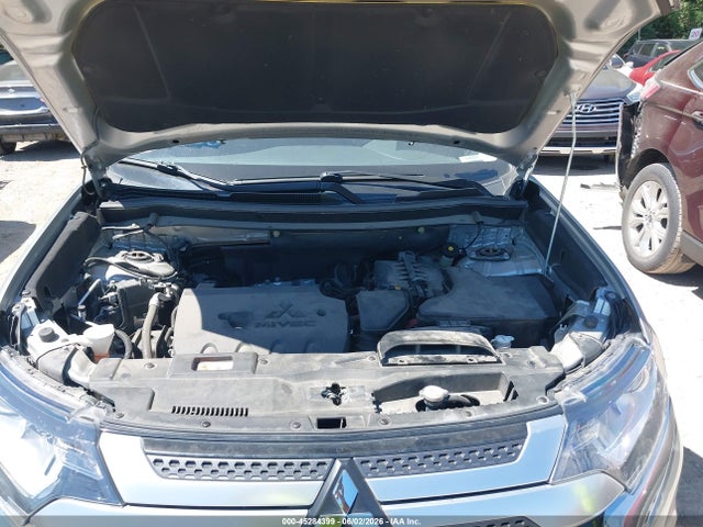 Mitsubishi Outlander Se