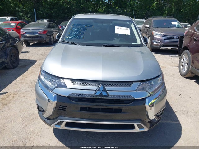 Mitsubishi Outlander Se