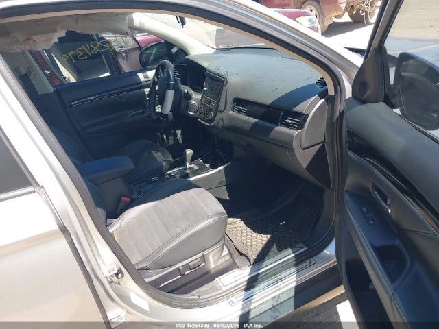 Mitsubishi Outlander Se