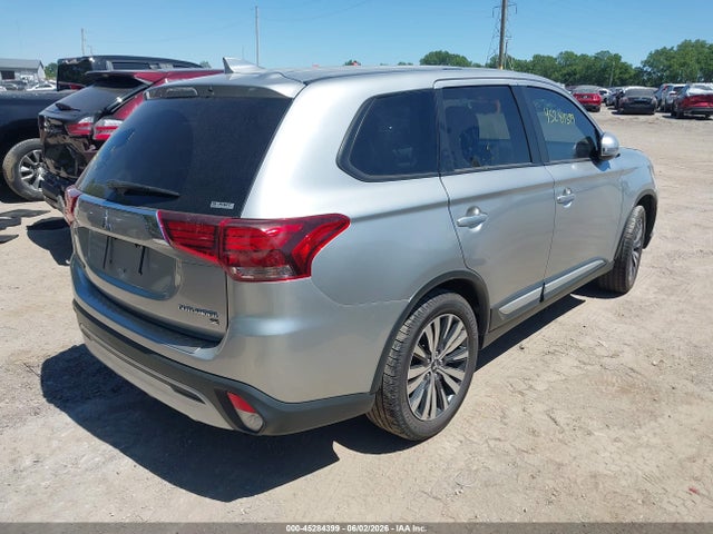 Mitsubishi Outlander Se