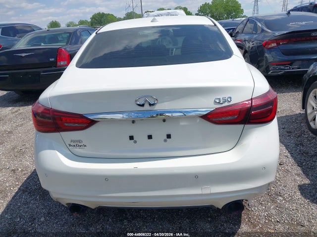 INFINITI Q50 Luxe Awd