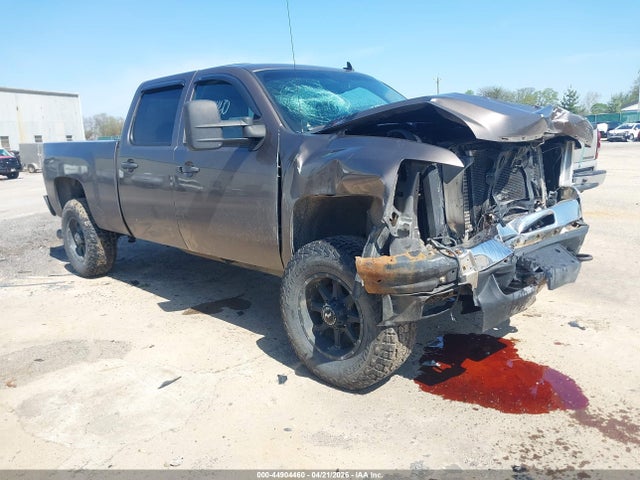 Salvage Chevrolet Silverado 2500 Image