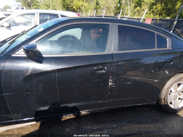 Dodge Charger Se