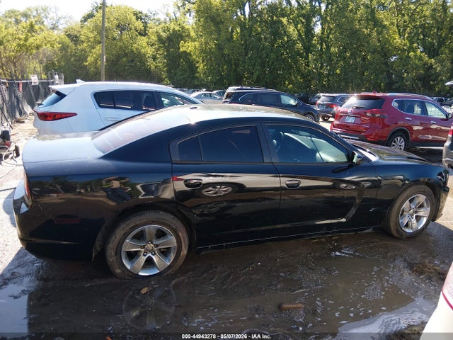 Dodge Charger Se
