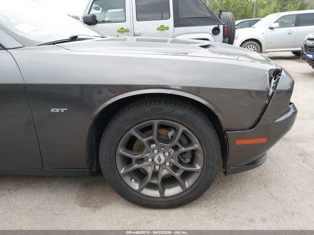 Dodge Challenger Gt Awd