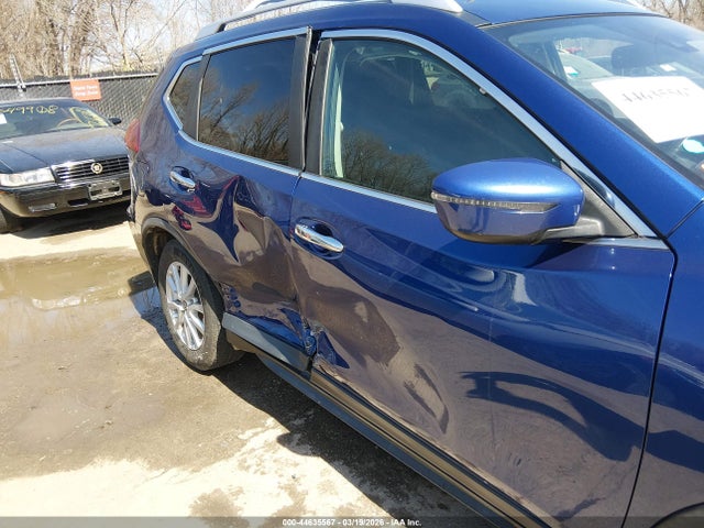 Nissan Rogue Sv