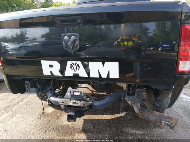 Ram 1500 Express  4x2 5'7 Box